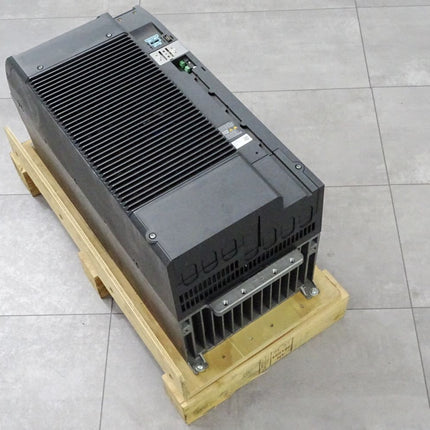 Siemens Sinamics 90kW Power Module PM240-2 6SL3210-1PE31-8UL0 / Unbenutzt - Maranos.de