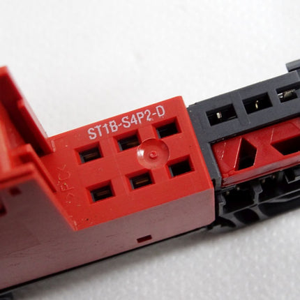 Mitsubishi Electric ST1B-S4P2-D Anschluss für Spannungseinspeisemodul - Maranos.de