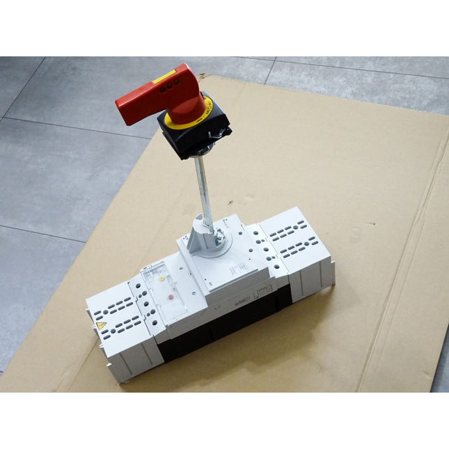Moeller Kompaktleistungsschalter NZM3 690V + Drehgriff XDV 630A