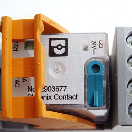 Phoenix Contact Relais 2903677 REL-IR4/LDP + Sockel 2900932 RIF-2-BSC/4x21 / Neu - Maranos.de