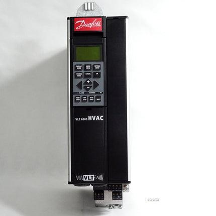 Danfoss Frequenzumrichter VLT6000 HVAC 178B0236 VLT6006HT4B20STR3DLF10A00C0