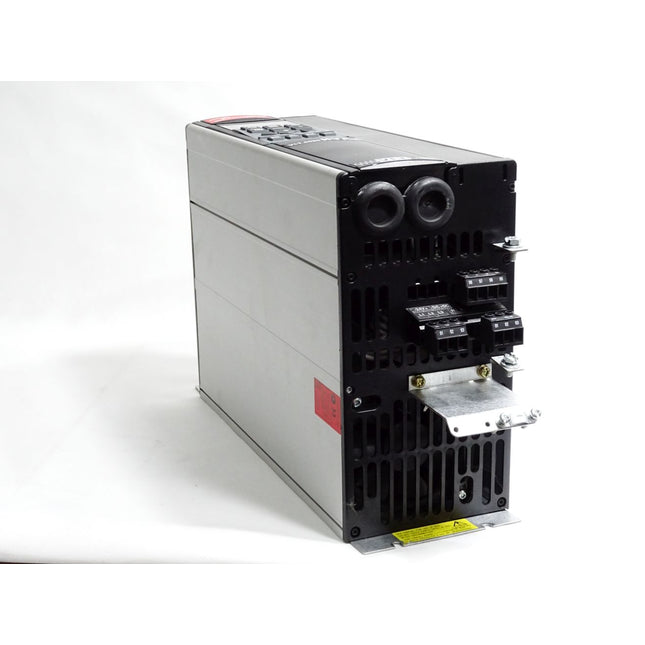 Danfoss Frequenzumrichter VLT6000 HVAC 178B0236 VLT6006HT4B20STR3DLF10A00C0