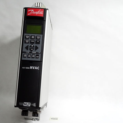 Danfoss Frequenzumrichter VLT6000 HVAC 178B0233 VLT6003HT4B20STR3DLF10A00C0