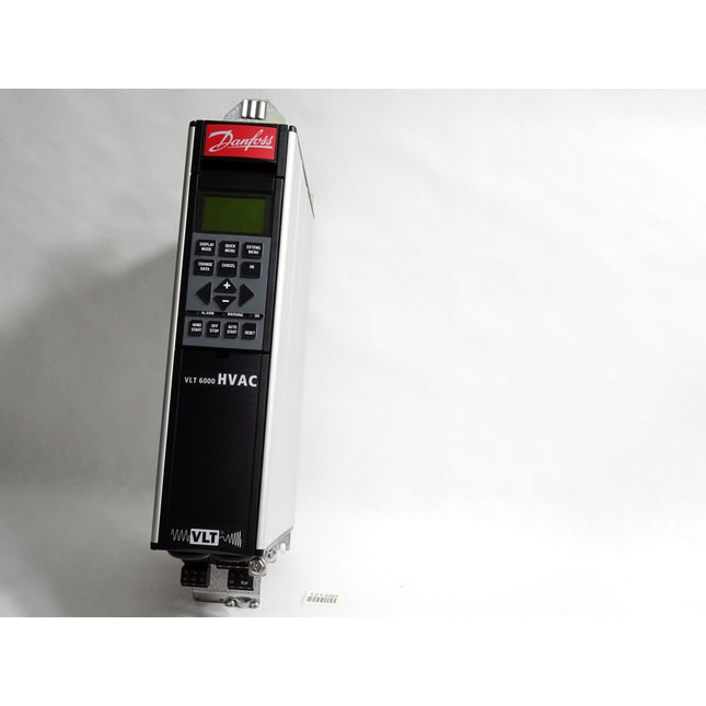 Danfoss Frequenzumrichter VLT6000 HVAC 178B0233 VLT6003HT4B20STR3DLF10A00C0