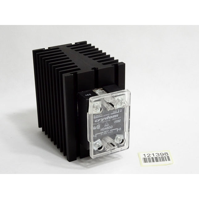 Crydom Solid-State relay HD4850 mit Kühlkörper