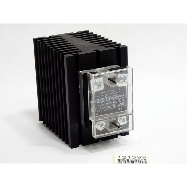 Opto22 Solid State Relay 480D45-12 mit Kühlkörper