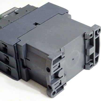 Schneider Electric TeSys Leistungsschütz LC1D32BD 24VDC + LAD4TBDL