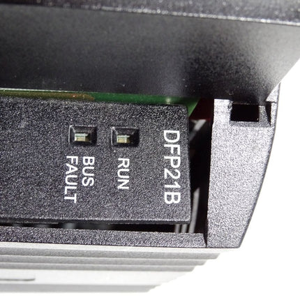 SEW Eurodrive Umrichter 0.75kW MDX61B0008-5A3-4-0T 08277354 DFP21B + DEH11B - Maranos.de