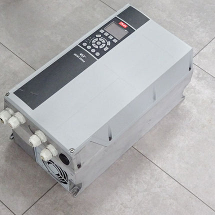 Danfoss VLT HVAC Drive 131L9218 FC-102P2K2T4E55H1 2.2kW Frequenzumrichter - Maranos.de