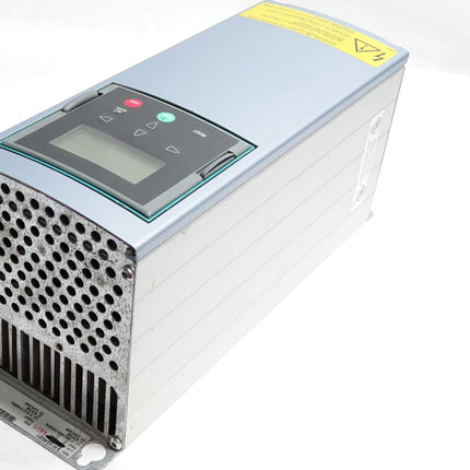 Vacon Frequenzumrichter 3.0CXS4G2I1 4kW - Maranos.de