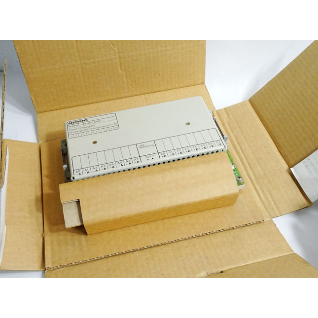 Siemens Digital Ein/Ausgabe 6ES5484-8AD11 / Neuwertig OVP