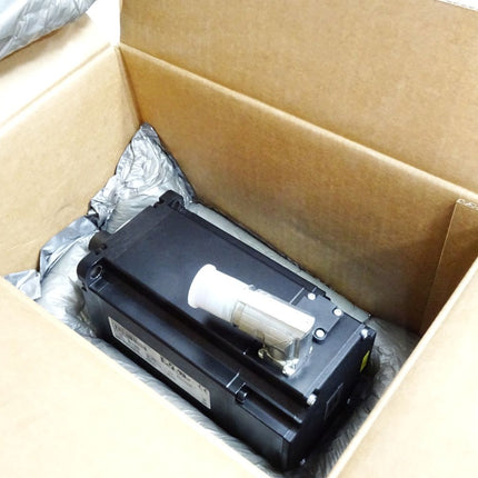 B&R Synchronmotor 8LSA44.DB030S000-3 3000U/min / Neuwertig OVP