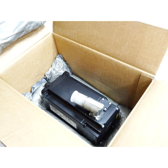 B&R Synchronmotor 8LSA44.DB030S000-3 3000U/min / Neuwertig OVP