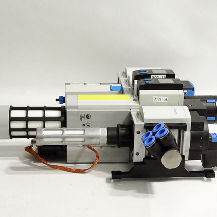 Festo 531030 Wartungseinheit + 688542 SDE1-D10-G2-MS-L-P1-M8 / Neuwertig - Maranos.de