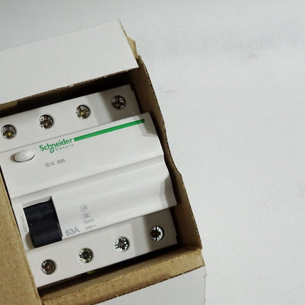Schneider Electric FI-Schutzschalter A9Z01463 4P 63A 30mA A / Neu OVP