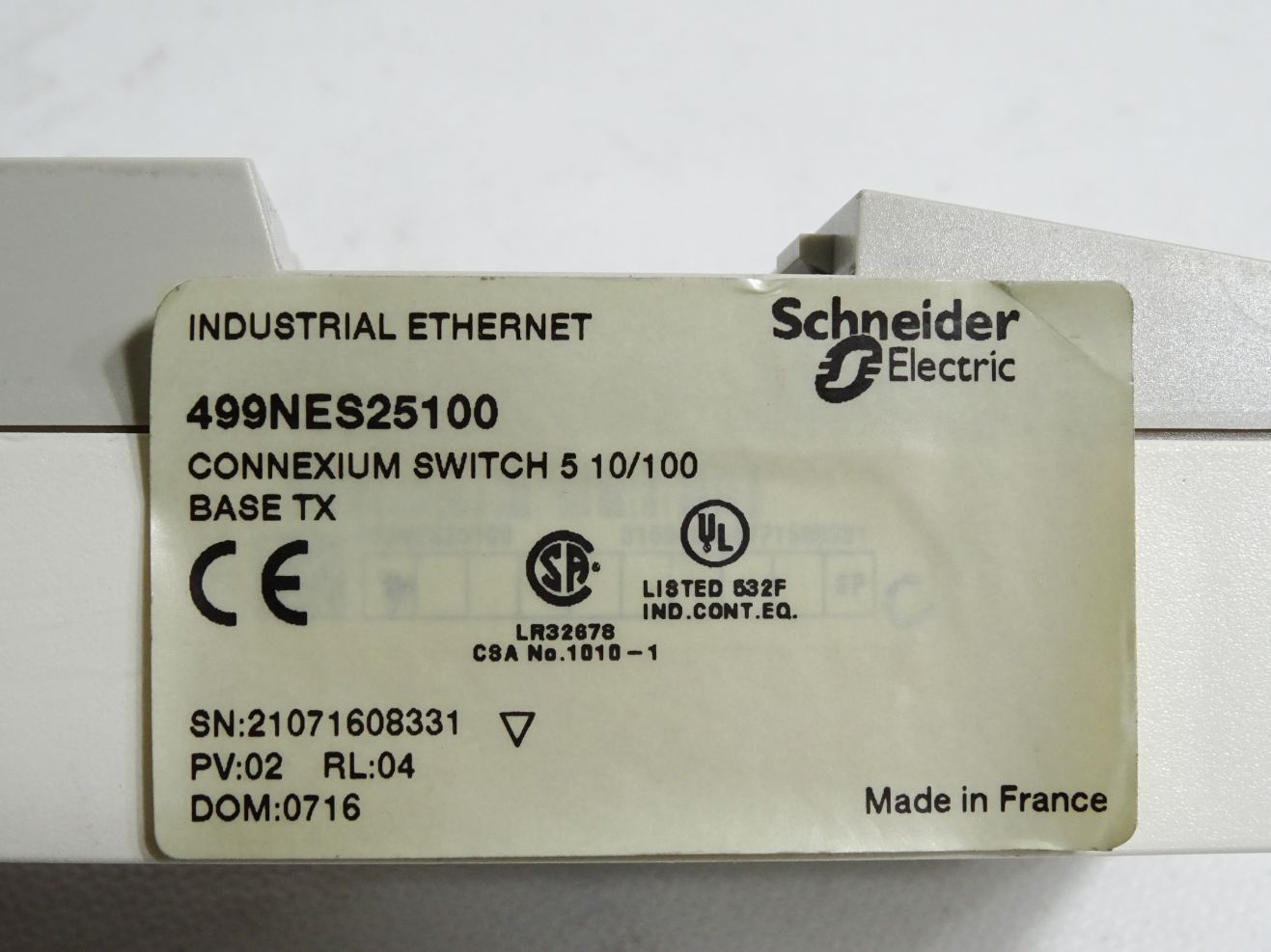 Schneider Electric Ethernet TCP/Ip switch 499NES25100 | Maranos.de