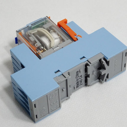 Relecomat Relais C9-A41DX + Sockel S9-M / Neuwertig - Maranos.de