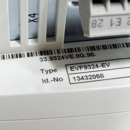 Lenze Frequenzumrichter EVF9324-EV 13432058 33.9324VE.8G.90/ Neuwertig