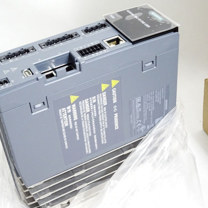 Siemens Sinamics S210 6SL3210-5HB10-4UF0 0.4kW / Neu OVP - Maranos.de