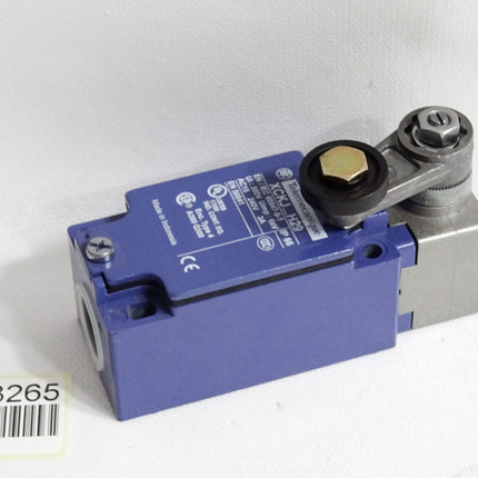 Telemecanique Endschalter ZCKJ1H29 8B1646 + 8B1646 ZCKE05 / Unbenutzt - Maranos.de