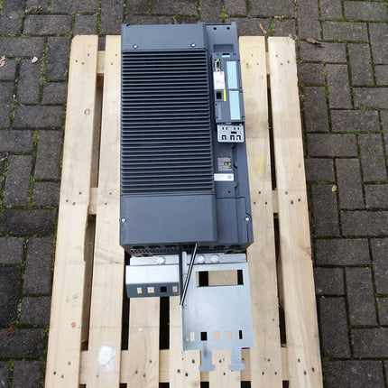 Siemens Sinamics PM240-2 6SL3210-1PE32-5AL0 132kW + 6SL3244-0BB12-1BA1 Neuwertig