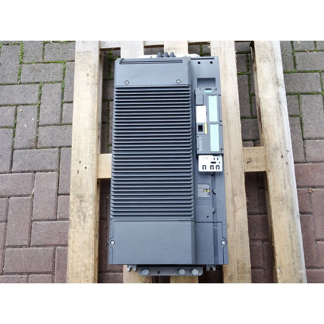 Siemens Sinamics PM240-2 6SL3210-1PE31-5AL0 75kW + 6SL3244-0BB12-1BA1 Neuwertig