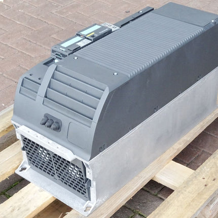 Siemens Sinamics PM240-2 6SL3210-1PE31-5AL0 75kW + 6SL3244-0BB12-1BA1 Neuwertig