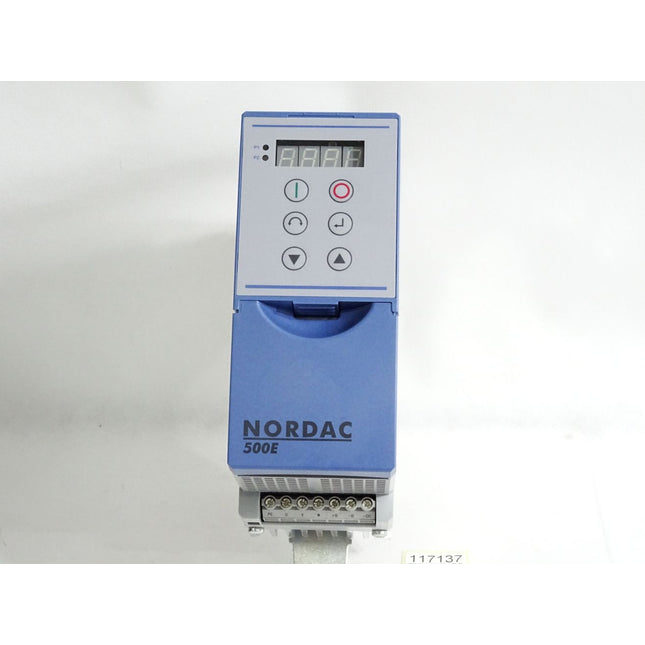 Nordac SK 500E-370-323-A SK500E-370-323-A Frequenzumrichter 0.37kW