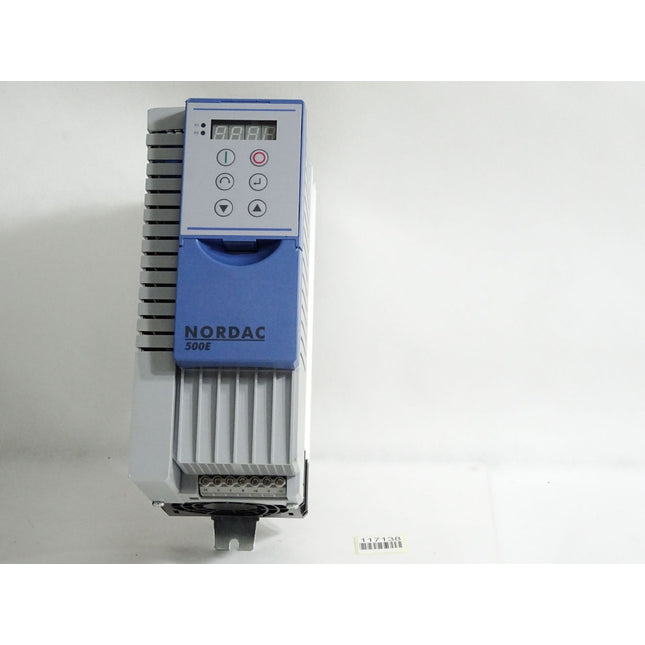 Nordac Frequenzumrichter SK500E-301-340-A 3.0kW - Gehäuse leicht beschädigt