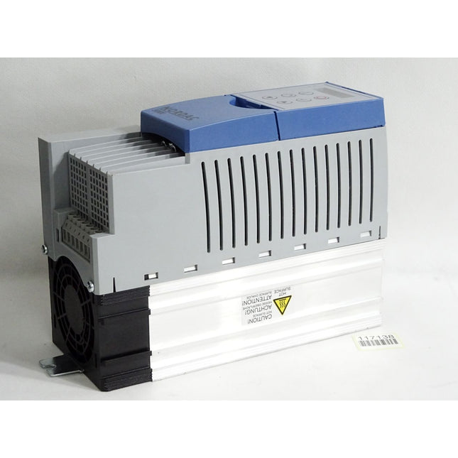 Nordac Frequenzumrichter SK500E-301-340-A 3.0kW - Gehäuse leicht beschädigt