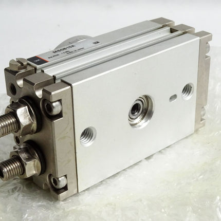 SMC Schwenktisch MSQB10A / Neu