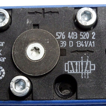 Rexroth Wegeventil 5764035202 / Unbenutzt mit Lagerspuren