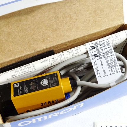 Omron Photoelectric Switch E3S-R1E4 / Neu OVP - Maranos.de