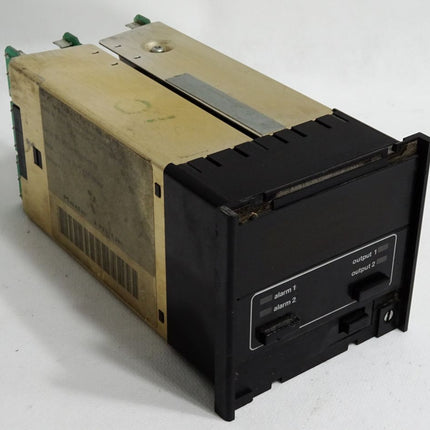 Eurotherm Regler 810-047-000-070-613-12-112-000-09-00 - Maranos.de