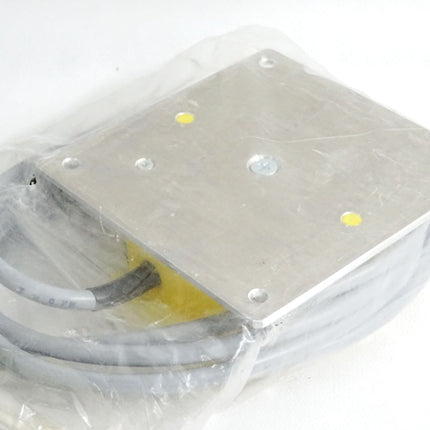 Proxitron KKN070.21 1018A KKN 070.21 Induktiver Sensor / Neu