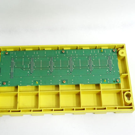 Fanuc ABU05A A03B-0819-C002 5-Slot Base Unit