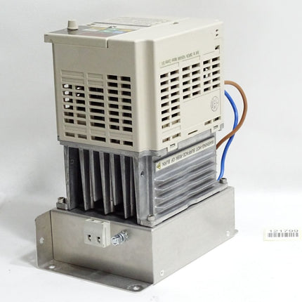 Omron Yaskawa Varispeed v7 CIMR-V7AZB1P5 1.5kW + Filter