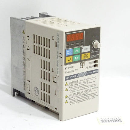 Omron Yaskawa Varispeed v7 CIMR-V7AZB0P4 0.55kW