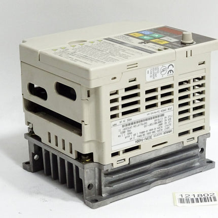 Omron Yaskawa Sysdrive Inverter 3G3MV-A4004 0.55kW