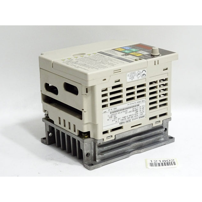 Omron Yaskawa Sysdrive Inverter 3G3MV-A4004 0.55kW