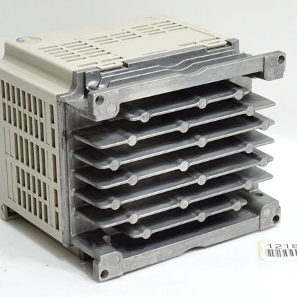 Omron Yaskawa Sysdrive Inverter 3G3MV-A4004 0.55kW