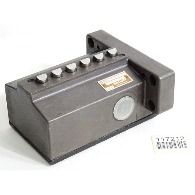 Balluff BNS519-D6-D16-62-10 Reihenpositionsschalter / Unbenutzt mit Lagerpuren