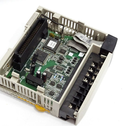 Omron D/A Unit DA022 CQM1-DA022 - Eine Halterung gebrochen
