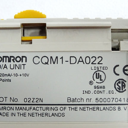 Omron D/A Unit DA022 CQM1-DA022 - Eine Halterung gebrochen