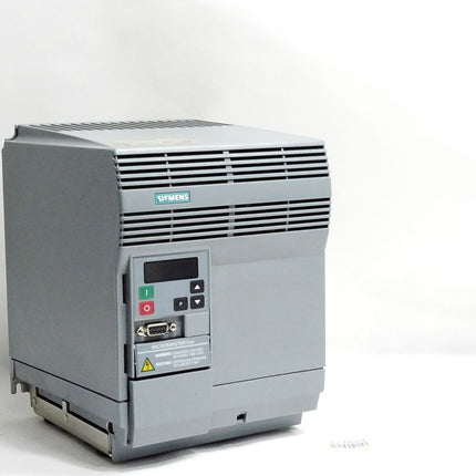 Siemens Micromaster Eco 6SE9521-0DC50 4kW - Gehäuse leicht beschädigt