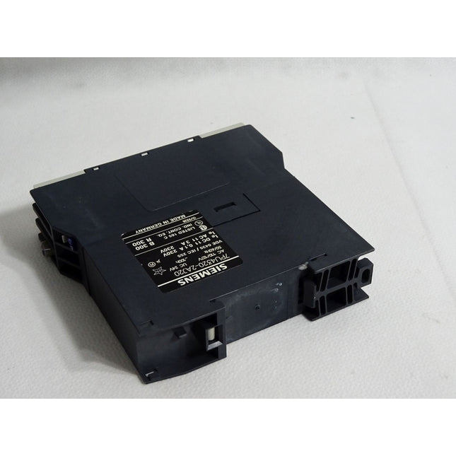 Siemens Zeitrelais 7PU4320-2AJ20 0.5s-100h - Maranos.de