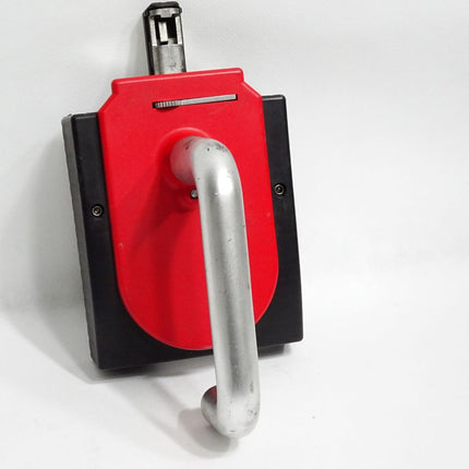 Euchner ohne Typenschild - wahrscheinlich 106221 MGB-H-AA1A2-L-106221 Griffmodul