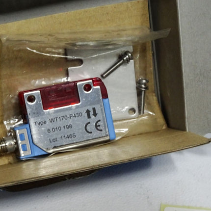 Sick 6010198 WT170-P430 WT170-P430 Reflexions-Lichttaster / Neu OVP