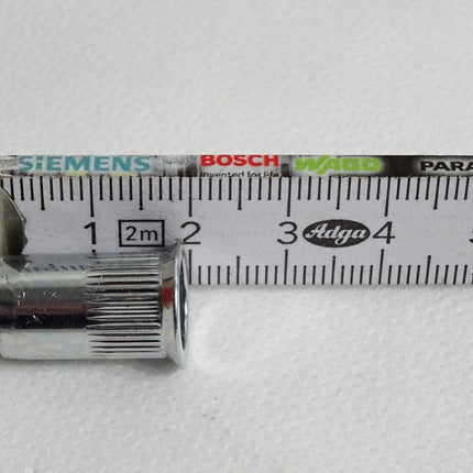 Würth Einnietmutter Flachkopf Schafträndelung M8 09482008 / 100 Stück - Maranos.de