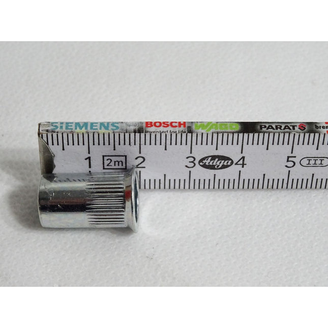 Würth Einnietmutter Flachkopf Schafträndelung M8 09482008 / 100 Stück - Maranos.de